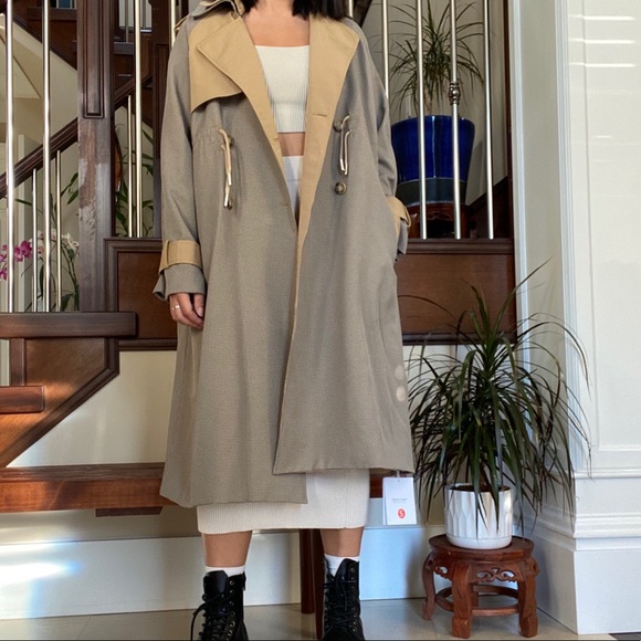 *SOLD* Oversized trench - Picture 4 of 10